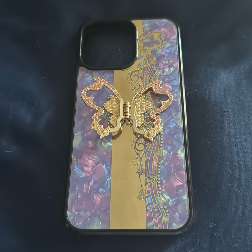I phone 15 pro max butterfly case